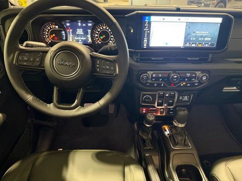 New 2026 Jeep Gladiator Mojave image 22