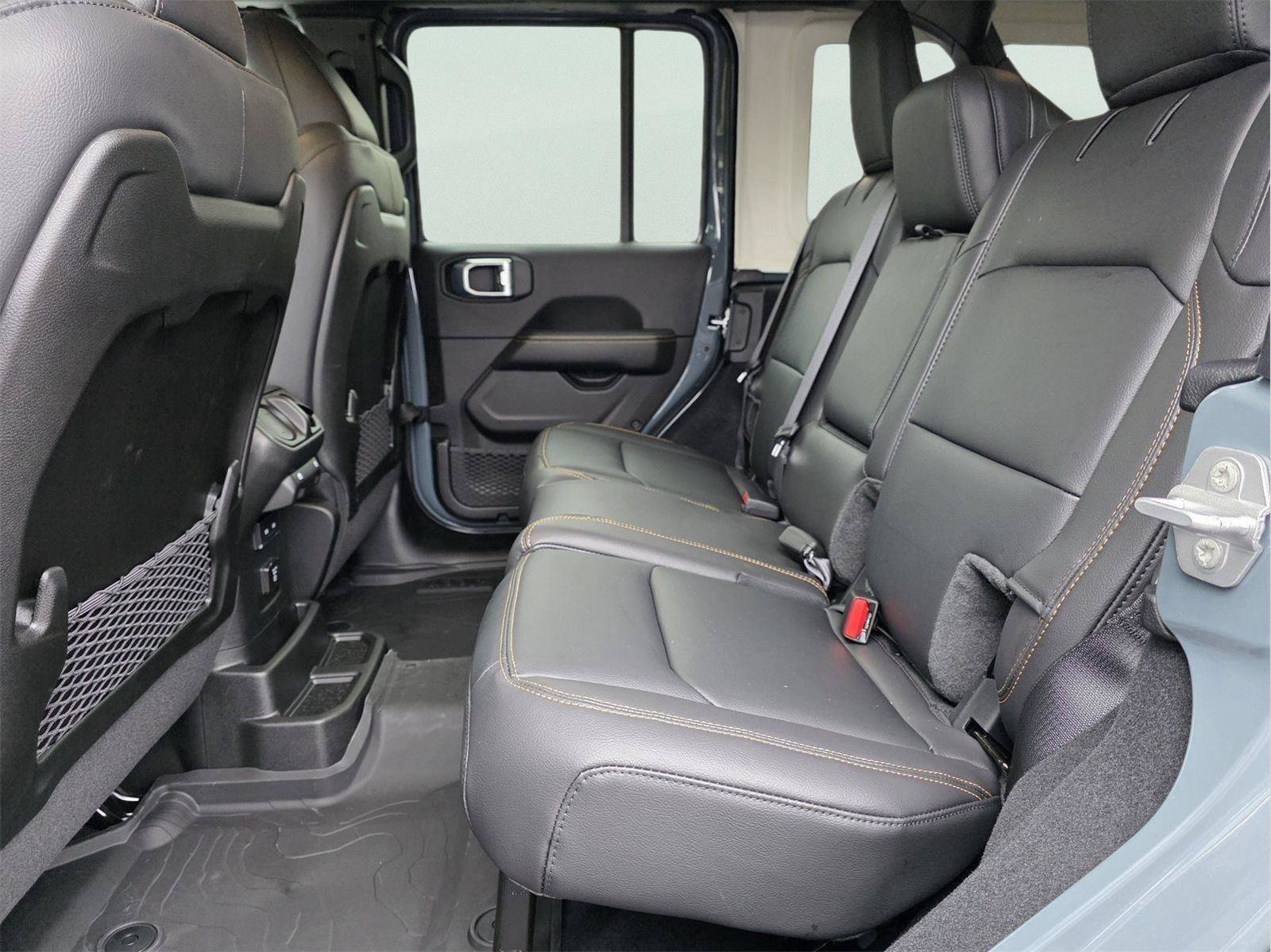 New 2026 Jeep Wrangler Unlimited Sahara AWD/4WD image 18