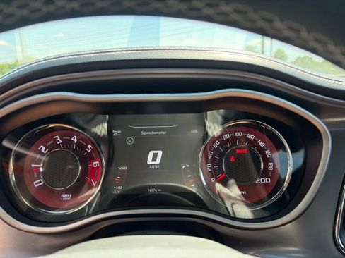 Used 2023 Dodge Challenger SRT Hellcat RWD image 16
