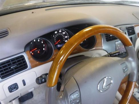 Used 2005 Lexus ES 330 FWD image 30