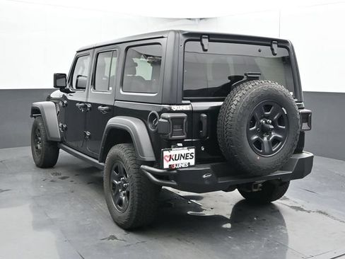 Used 2018 Jeep Wrangler Unlimited Sport AWD/4WD image 10