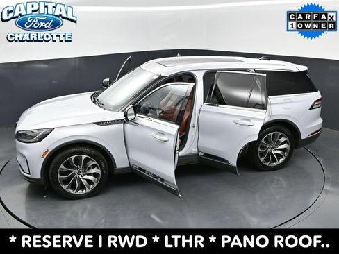 Used 2025 Lincoln Aviator Reserve w/ Illumination Package RWD image 37