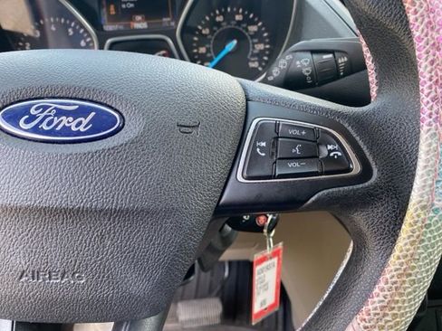 Used 2018 Ford Escape SE w/ SE Sync 3 Package FWD image 24