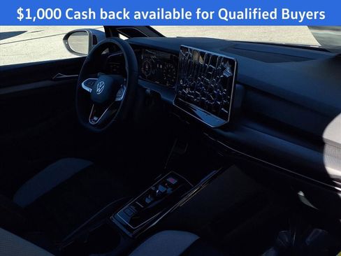 New 2025 Volkswagen GTI SE image 21