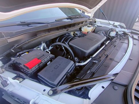 Used 2025 Chevrolet Tahoe LT image 34