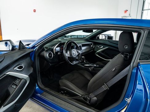 Used 2022 Chevrolet Camaro LT image 32