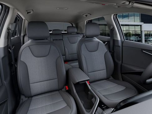 New 2025 Kia Niro EX image 16