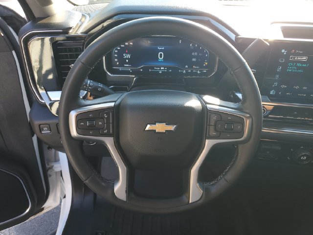 Used 2024 Chevrolet Silverado 1500 LT RWD image 29