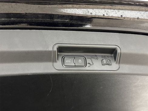 Used 2025 Ford Explorer ST image 29