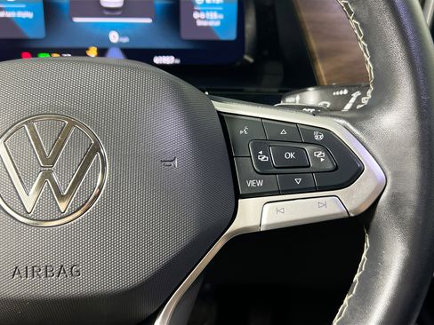 Used 2024 Volkswagen Atlas SE image 19