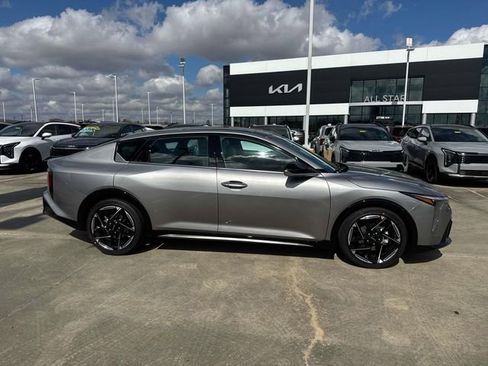 New 2026 Kia K4 GT-Line image 9