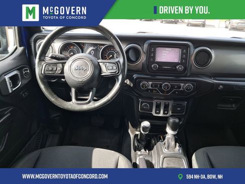 Used 2020 Jeep Wrangler Sport AWD/4WD image 19