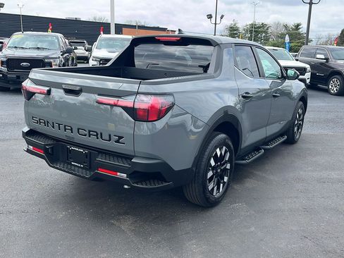 Used 2025 Hyundai Santa Cruz SE image 5