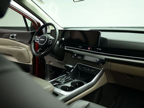 Certified 2025 Kia Carnival EX image 35