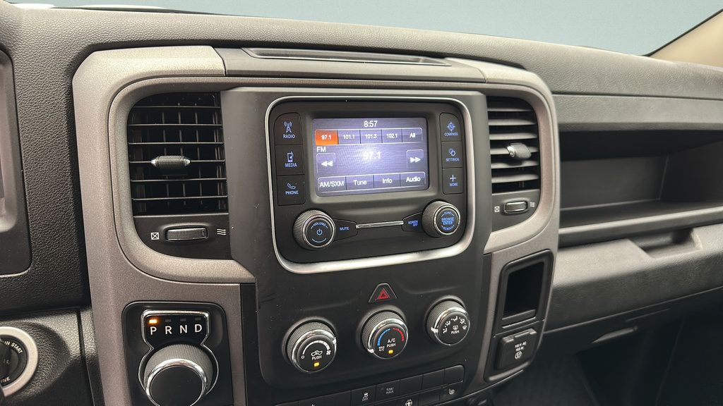 Used 2021 RAM 1500 Express AWD/4WD image 18