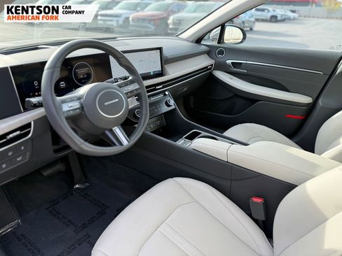 Used 2025 Hyundai Sonata Limited image 37