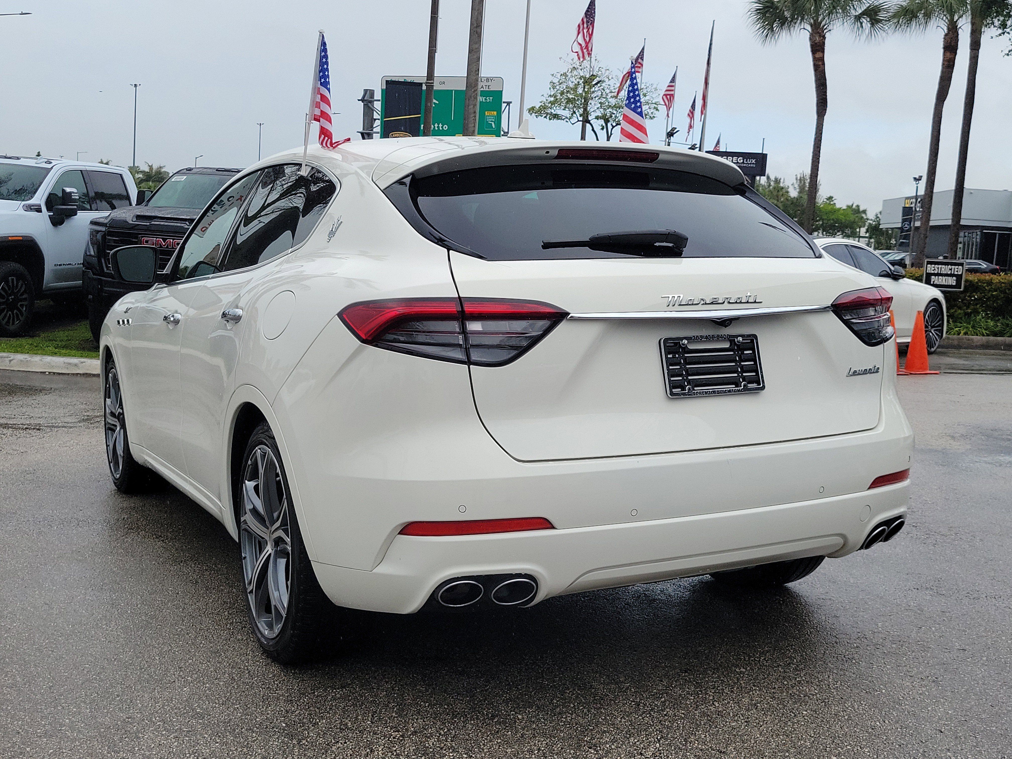 Used 2023 Maserati Levante GT AWD/4WD image 7