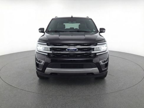 Used 2023 Ford Expedition Limited image 2