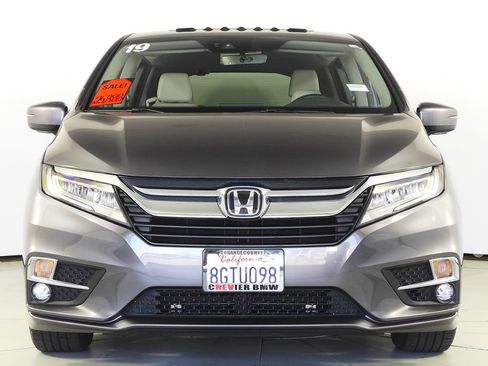 Used 2019 Honda Odyssey Elite image 3