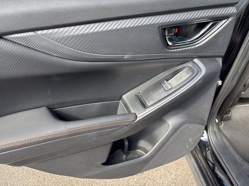 Used 2018 Subaru Crosstrek 2.0i Limited image 9