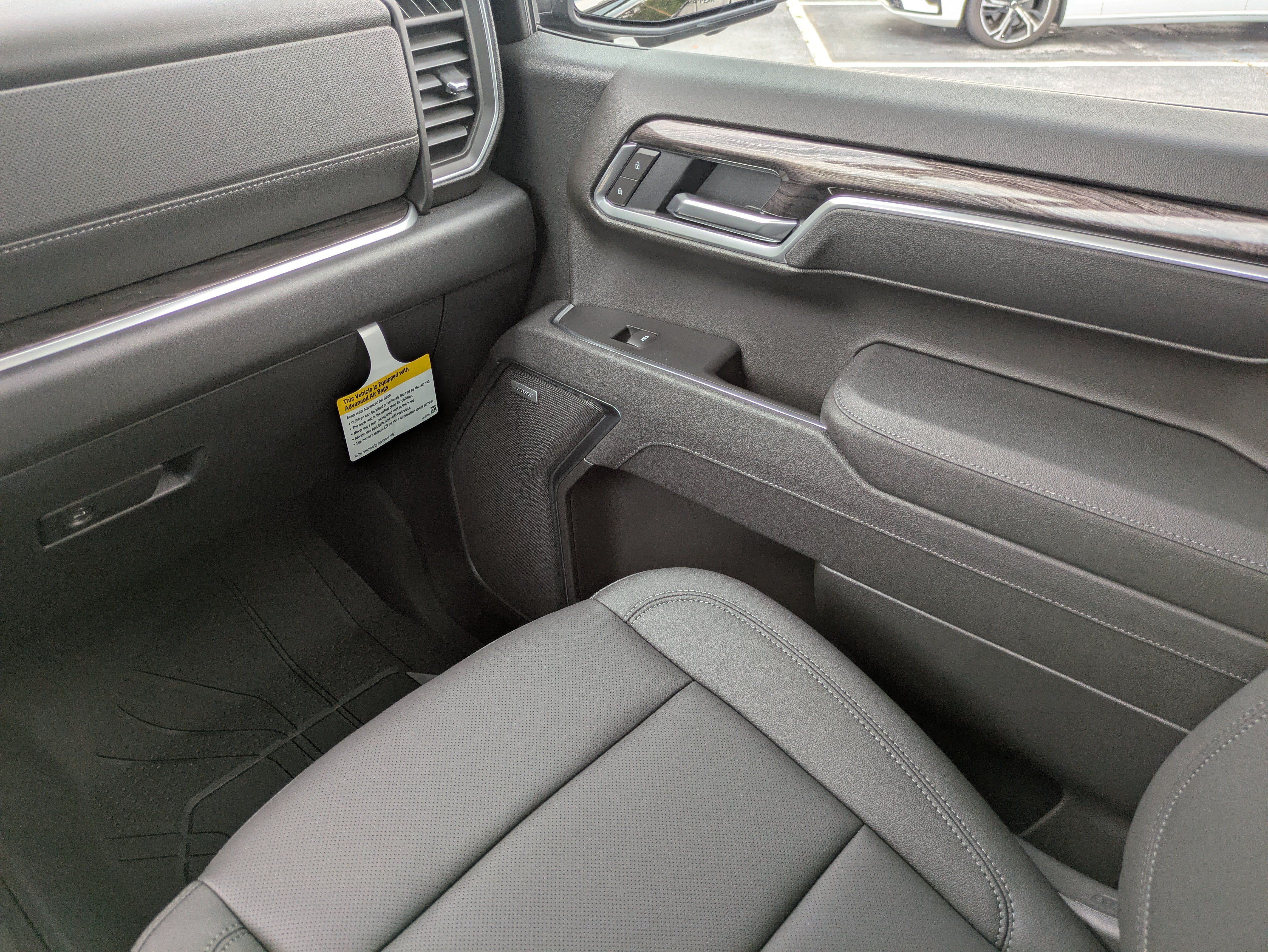 New 2026 Chevrolet Silverado 1500 LTZ w/ Technology Package AWD/4WD image 10
