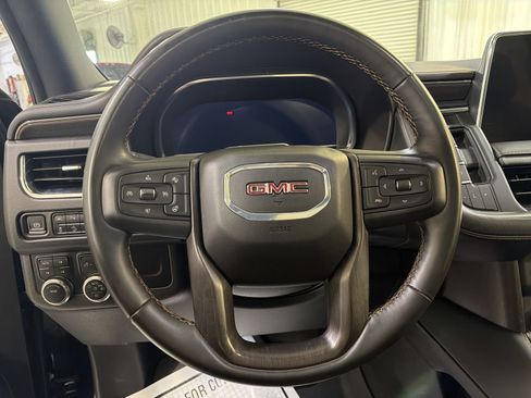 Used 2024 GMC Yukon AT4 w/ Technology Package AWD/4WD image 13