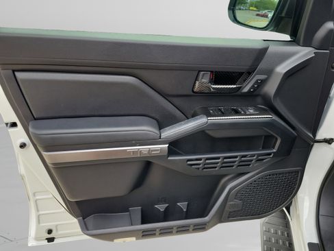 Certified 2025 Toyota 4Runner TRD Sport Premium RWD image 8