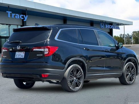 Used 2021 Honda Pilot Special Edition image 6