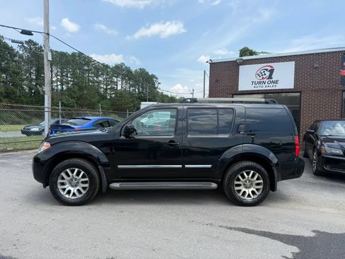 Used 2012 Nissan Pathfinder LE AWD/4WD image 2