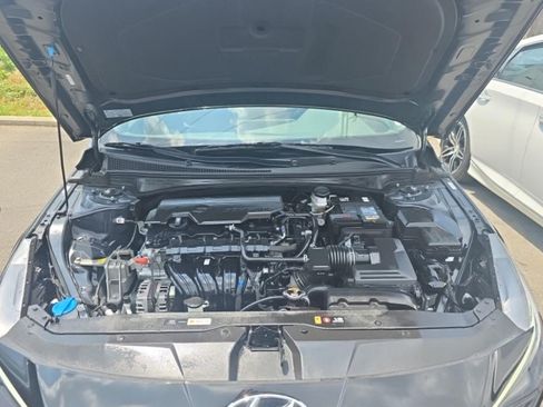 Used 2023 Hyundai Elantra SEL FWD image 17