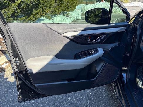 Used 2020 Subaru Outback Premium image 14