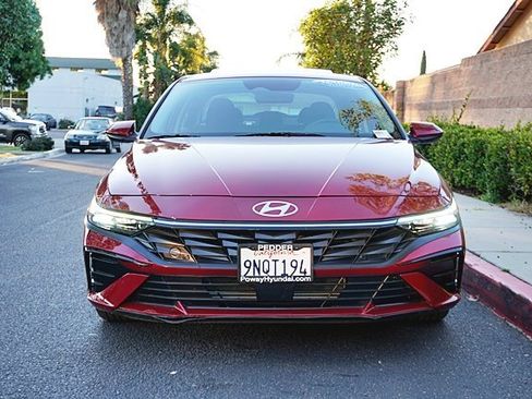 Certified 2025 Hyundai Elantra SEL image 4