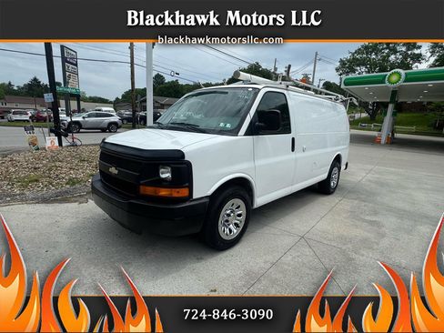 Used 2010 Chevrolet Express 1500 RWD image 1