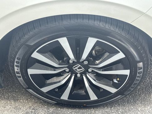 Used 2023 Honda Civic EX image 12