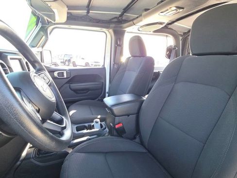 Used 2023 Jeep Wrangler Sport image 18