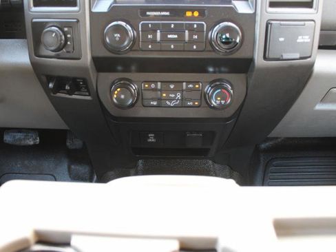 Used 2021 Ford F250 XL w/ Power Equipment Group image 37