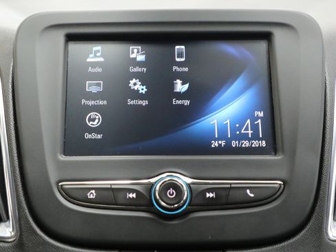 Used 2018 Chevrolet Malibu Hybrid image 5