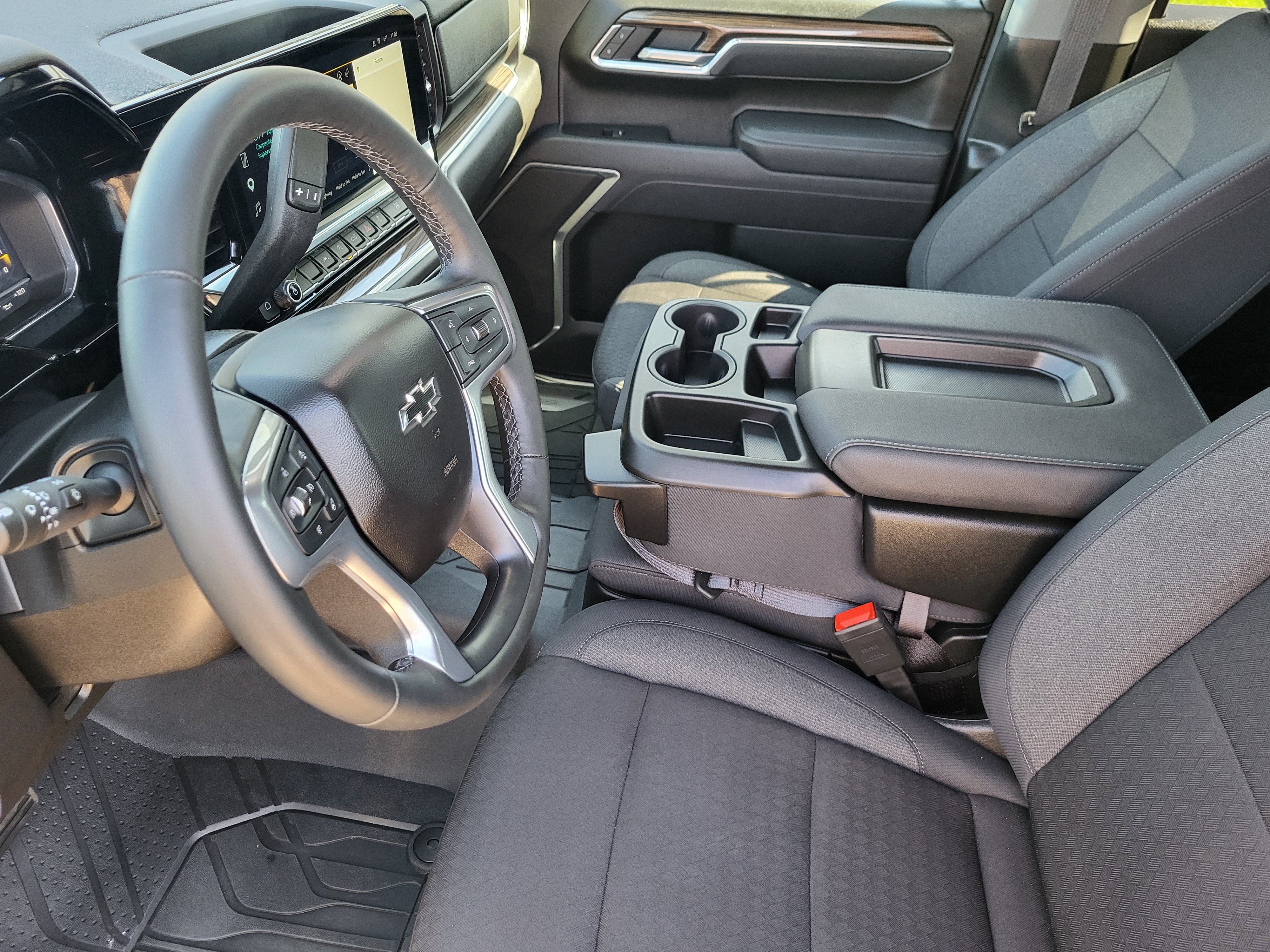 Used 2025 Chevrolet Silverado 1500 RST w/ Rally Edition AWD/4WD image 13