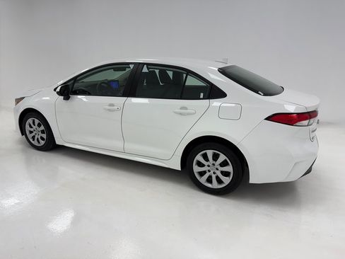 Used 2023 Toyota Corolla LE image 37