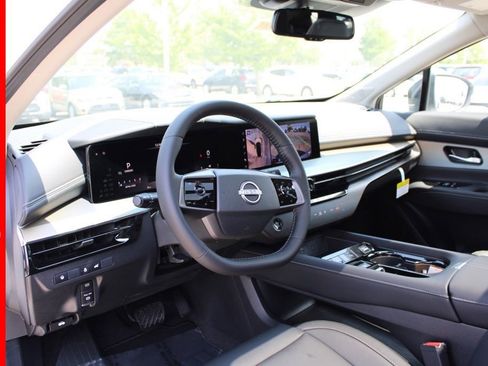 New 2025 Nissan Murano SL image 12