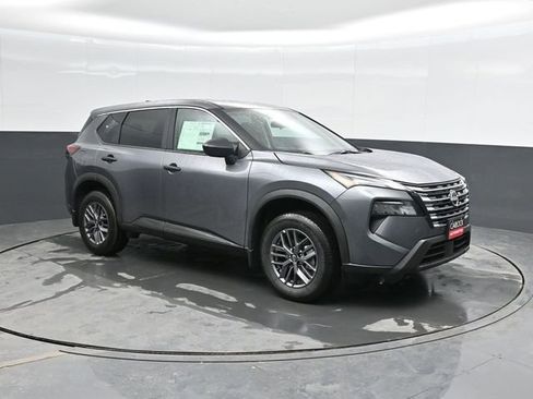 New 2026 Nissan Rogue S image 4