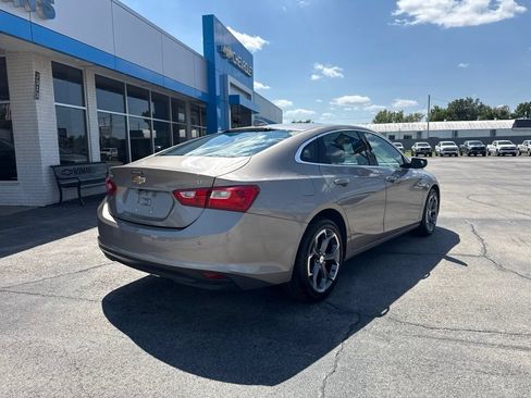 Used 2024 Chevrolet Malibu LT FWD image 4