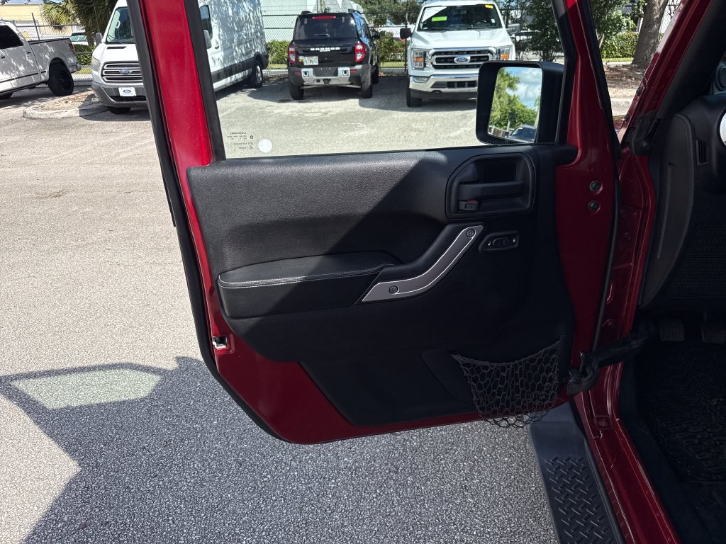 Used 2013 Jeep Wrangler Unlimited Sport AWD/4WD image 12