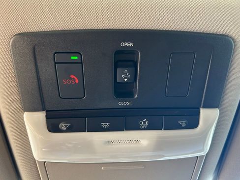 Used 2025 Nissan Altima 2.5 SL image 34