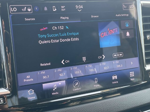 Used 2024 Chrysler Pacifica Touring-L FWD image 25