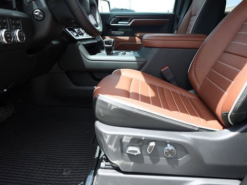 New 2026 GMC Sierra 1500 Denali Ultimate AWD/4WD image 11