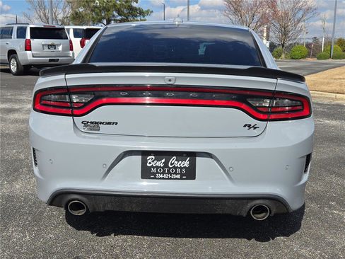 Used 2022 Dodge Charger R/T w/ Blacktop Package image 8
