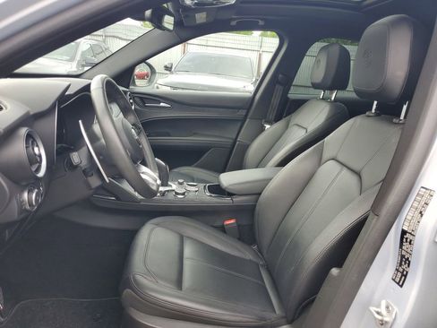 Used 2024 Alfa Romeo Stelvio Sprint AWD/4WD image 19