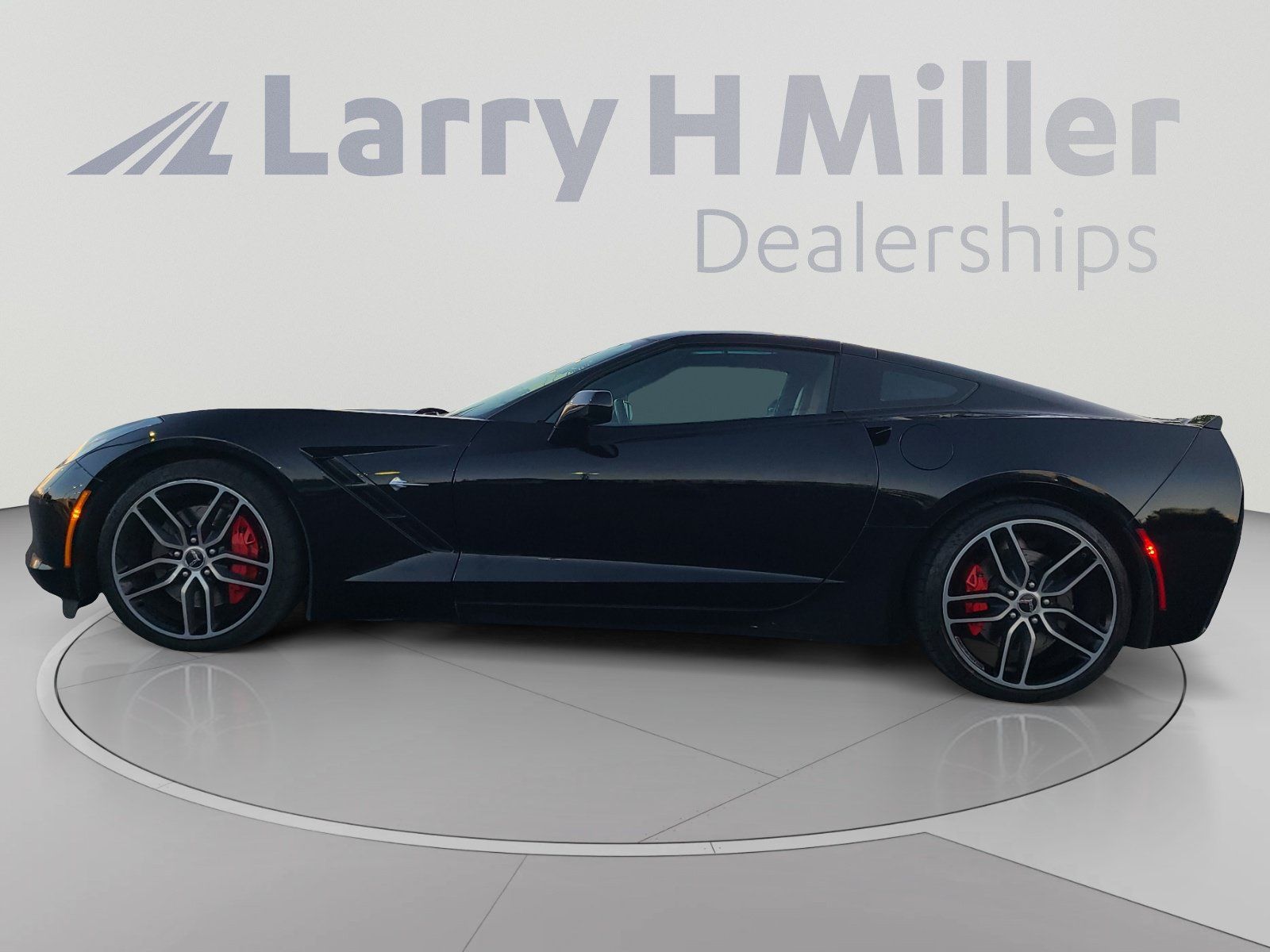Used 2015 Chevrolet Corvette Stingray Coupe w/ 3LT Preferred Equipment Group RWD image 2