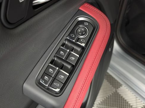 New 2026 Porsche Macan GTS AWD/4WD image 27